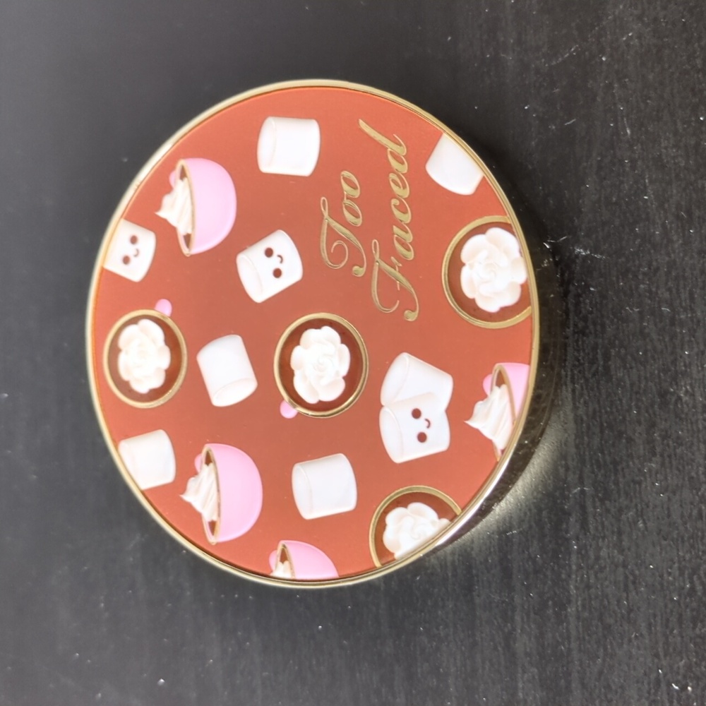 Too Faced bronzer - Picture 2 of 3